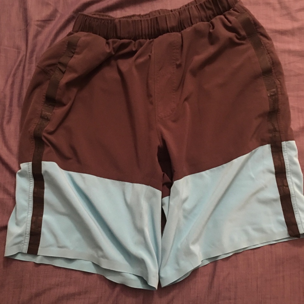 Lululemon training shorts